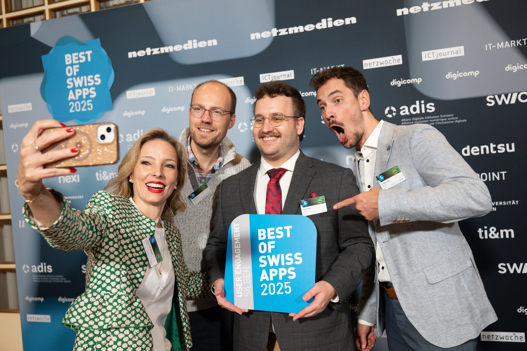 award-bosa award-bosa